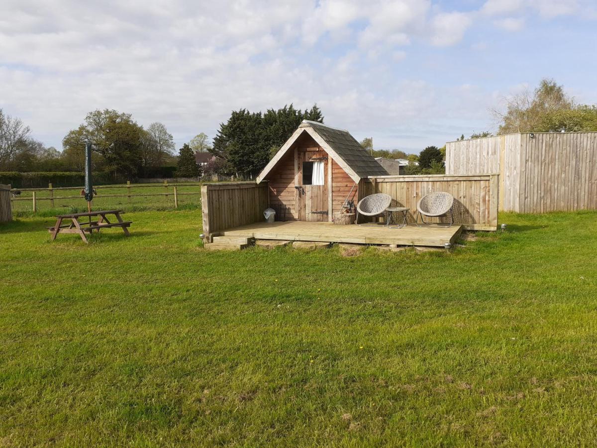 Glamping At The Retreat Wiltshire Is Rural Bliss Villa Chippenham  Kültér fotó